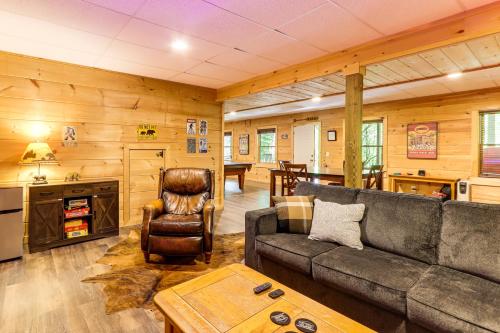 Lakeside Retreat in Ellijay with Game Room and Grill! - image 6