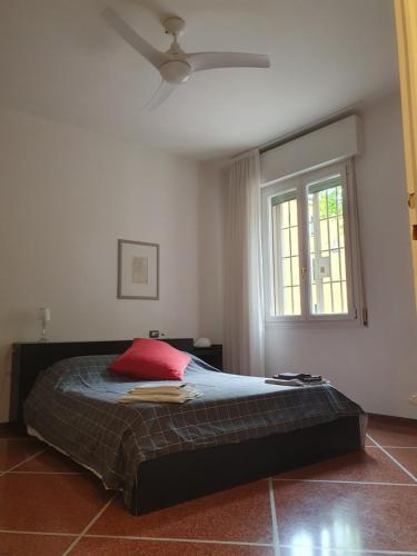 Spacious three-room apartment in Saragozza, Boloňa (fotografie 4)