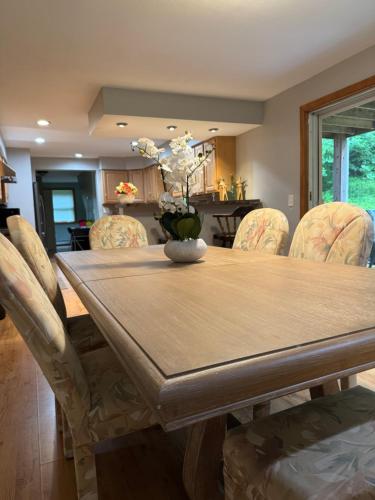 Quiet Cozy Stay Spacious Home Near Beach & Shops in 哈姆登