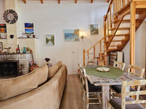 Iekārtas, River Escape Villa - Private Beach, Scenic View & BBQ in Tepelenë