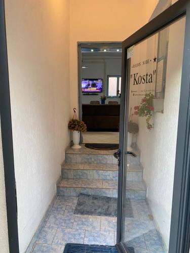 Faciliteiten, Sobe Koste in Kertvaroš