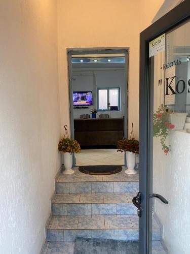 Faciliteiten, Sobe Koste in Kertvaroš