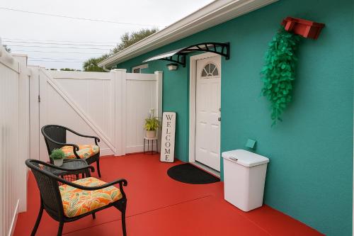 Green Castle Apartment in Tampa 10 min from Airport and the Beach