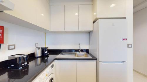 Vacationer I JVC Gem 1 Bedroom I Free Pool, Gym, Parking & Wi-Fi, Dubaj (fotografie 7)