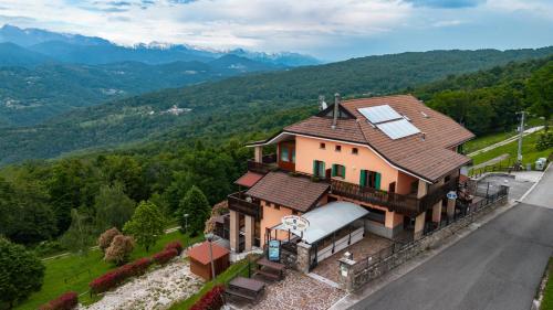 . Hotel & Restaurant AL TRIVIO