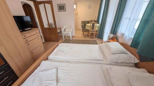 Apartmanhaz Cedrus 8 Zalakaros in Zalakaros