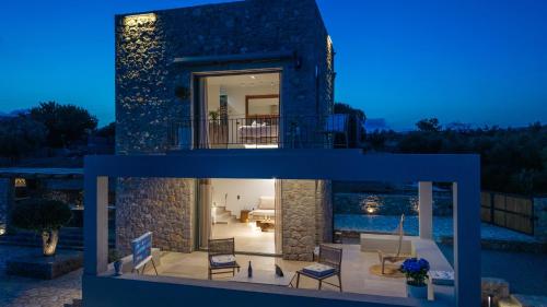 Olivia Prestige Villa in Tragana