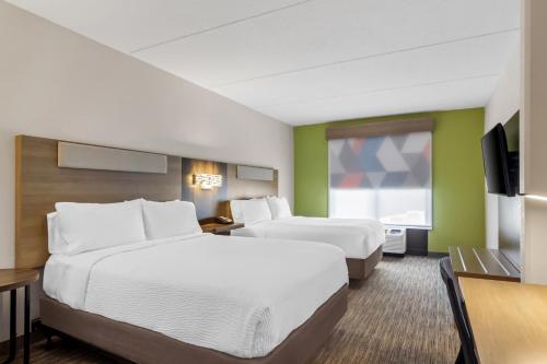 Standard Room image 2