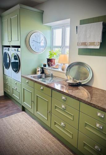 Cobblers Walk - Luxury Country Getaway in Camolin