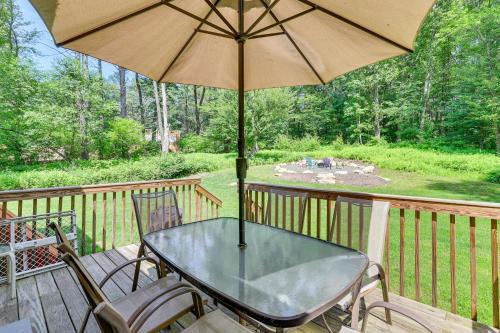 Pet-Friendly Lebanon House with Lake Access! in 密斯提克市中心