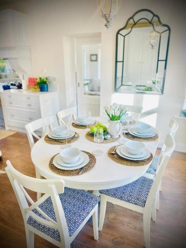 Cobblers Walk - Luxury Country Getaway in Camolin