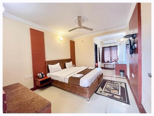 Hotel Shubham # Beach Near Sea Beach - Restaurant - Parking - free Wifi Facilities - Fully Air Condi – khách sạn tại Penthakata