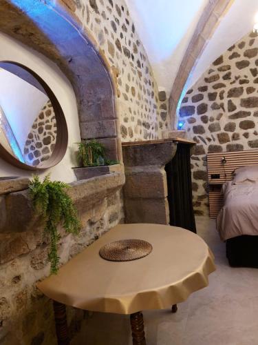 La parenthèse Ponote - Hammam - WIFI - city center (La parenthese Ponote - Hammam - WIFI - city center) in เลอ ปูว์ ออง เวอเลย์