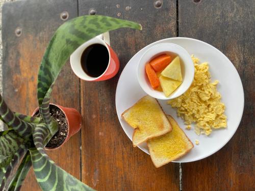 Food and beverages, Kalunay Hostel - Breakfast included in Puerto Viejo de Talamanca