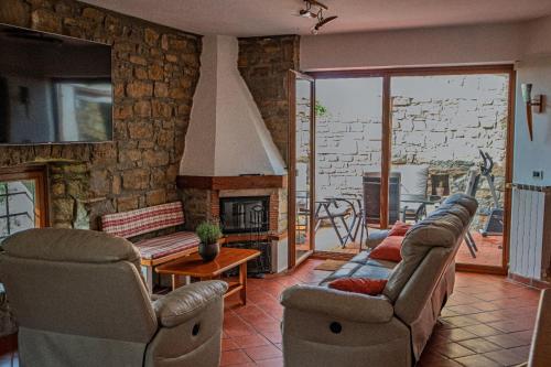 Holiday House Calla, house with a view, near Piran in Krkavče