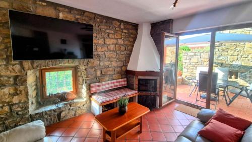 Holiday House Calla, house with a view, near Piran in Krkavče