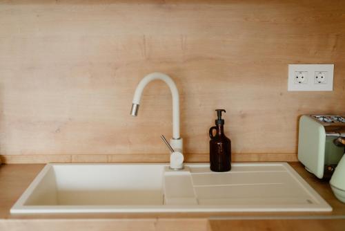 ห้องครัว, Edison Villa 214 in ฟอนยอด