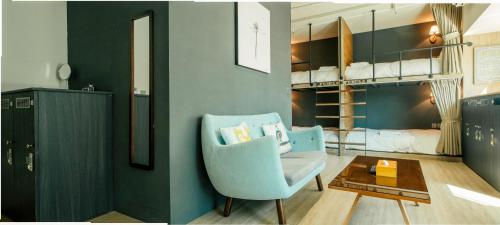 room detail thumbnail 0