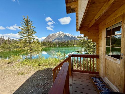 Apkārtne, Twin Cabins-Trout and Grayling in Cantwell (AK)