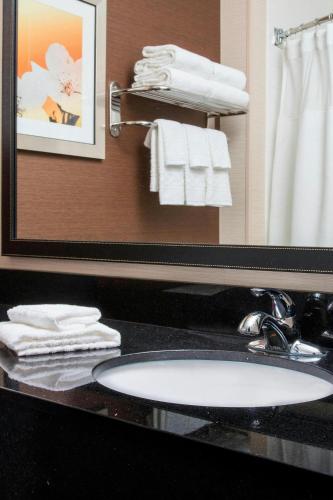 Fairfield by Marriott Inn & Suites Ashland - 화장실
