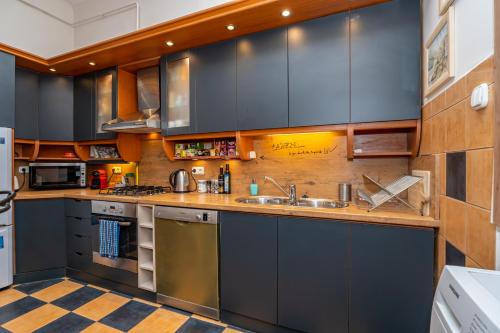 Acacia Private Rooms & Studios 5