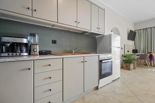 Momento Suites in Vlachata