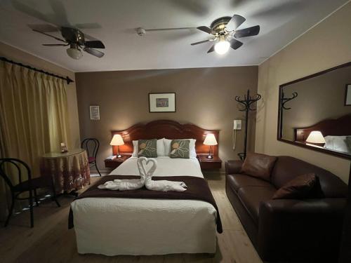 Double Room with Private Bathroom image 10
