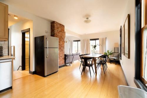 Cozy Scandinavian Loft - Espresso & Boutiques near คฤหาสน์พิทท็อค