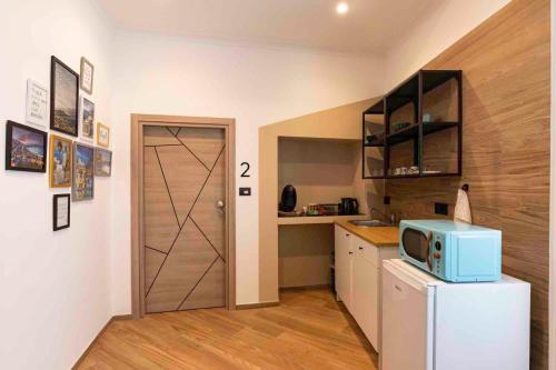 Dillo alla Luna luxury apartment, Naples (photo 10)