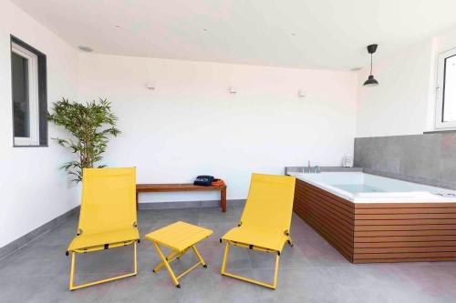Dillo alla Luna luxury apartment, Naples (photo 11)