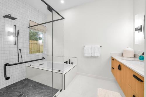 Spacious, Elegant 5 Bed, Best Pool, All New, Close to Beach and Atlantic Ave, Delray Beach (fotografie 8)