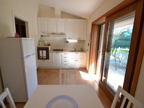 ห้องครัว, House in the Pistoia countryside with pool and garden, ideal for outdoor lunches in ปิสโตยา