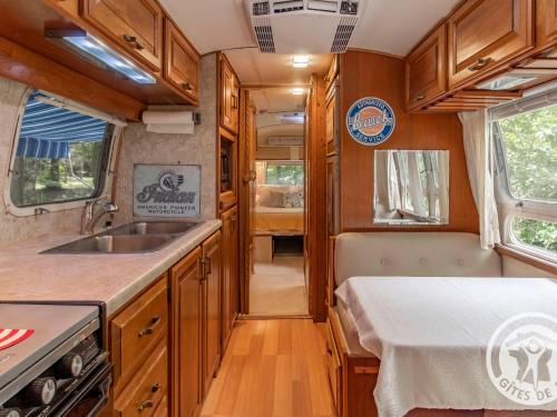 Escapade insolite dans une Airstream vintage en Anjou - FR-1-622-111 in La Ménitré
