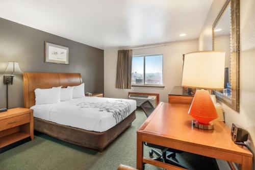 Colstrip Inn & Suites Room Type - Queen Room