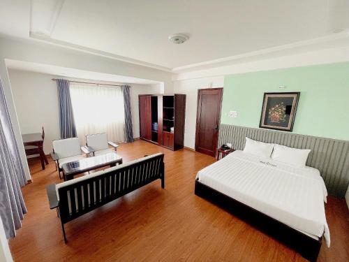 Superior Double or Twin Room - B image 4