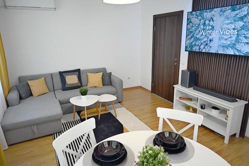 Hrebet House