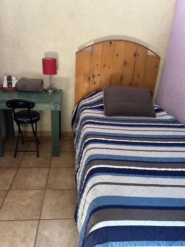 Single Room with Shared Shower and Toilet image 10