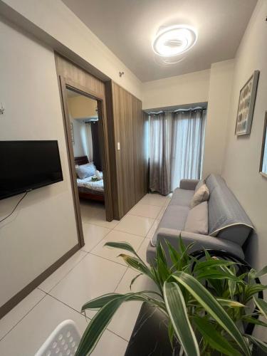 Coast Residence Sea View Balcony WiFi TV Near MOA 1524, Manila