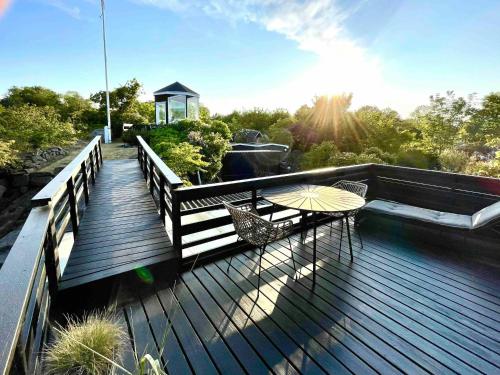 ทัศนียภาพภายนอกโรงแรม, Idyllic House With Cliff Formations And Ocean View in ซันด์วิก