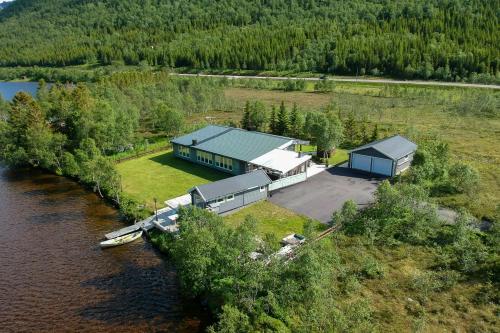 ทัศนียภาพภายนอกโรงแรม, Lakeside Lodge With Fishing in ซูร์ทลองด์