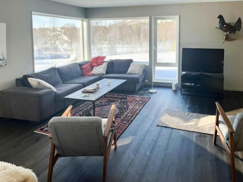 Exterior view, Cabin With Mountain View Near Lake Totak in Rauland