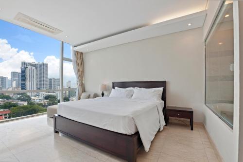 Superior Apartment with Balcony