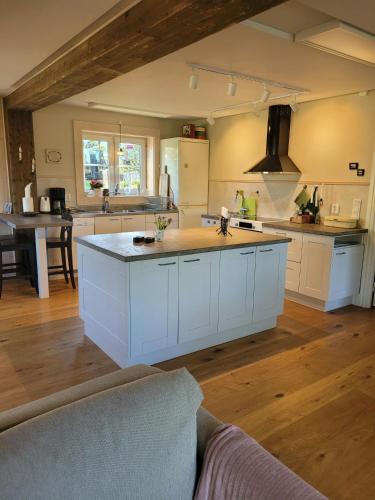 숙소 외관, Bondegård Med Indhegning Til Hjorte (Bondegard Med Indhegning Til Hjorte) in 뢰데뷔