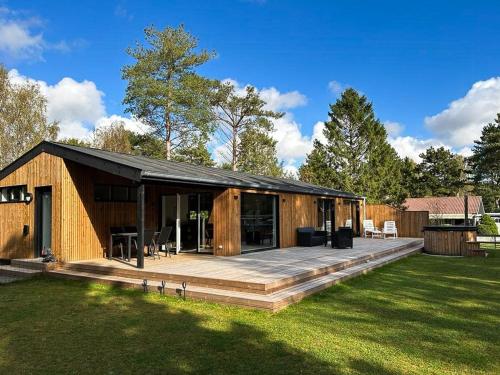 New Summer House In Fuglslev With Wilderness Bath