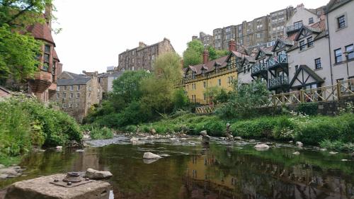 Violet Bank Apartment New Town - image 6