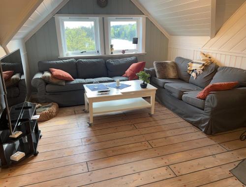 Loft by Water Lake, central, 5 min from E6 in มอสส์