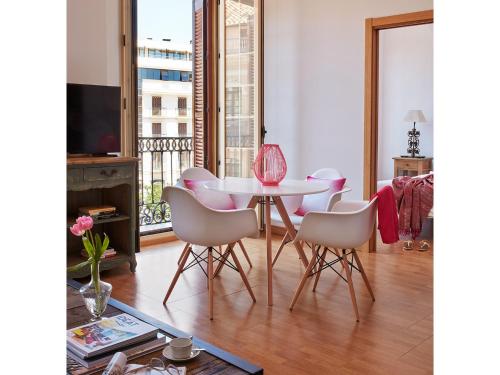 Apartment with Balcony and Square Views image 10