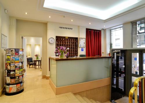 Hôtel Ambassadeur - image 12