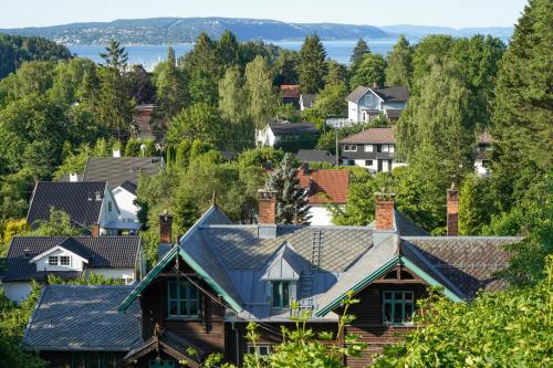 Surrounding environment, Treetop feeling 190 sqm with amazing views in Ullern