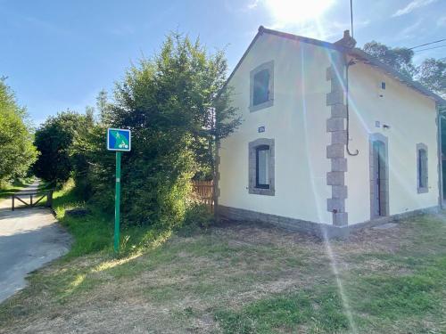 Charmante Maison au fil de la Voie Verte in Croaz Amandy